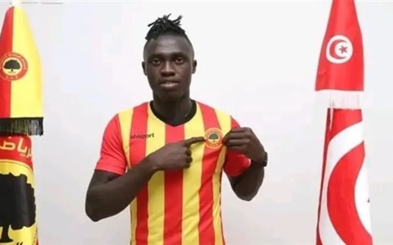 منافسة قوية.. الأهلي المصري يضم النيجيري أوجو ستانلي